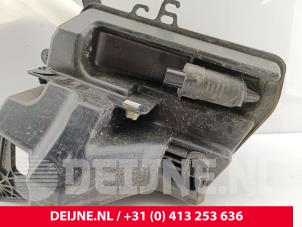 Volvo V90 Front windscreen washer reservoir O300993 photo 2