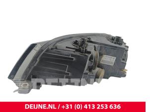 Volkswagen Caddy Headlight, right O300995 photo 2
