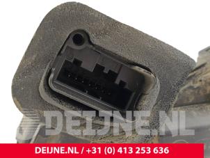 Volkswagen Caddy Door lock mechanism 2-door, left O301005 photo 3
