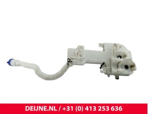 Ford Transit Scheibensprühertank vorne O301026 foto 3