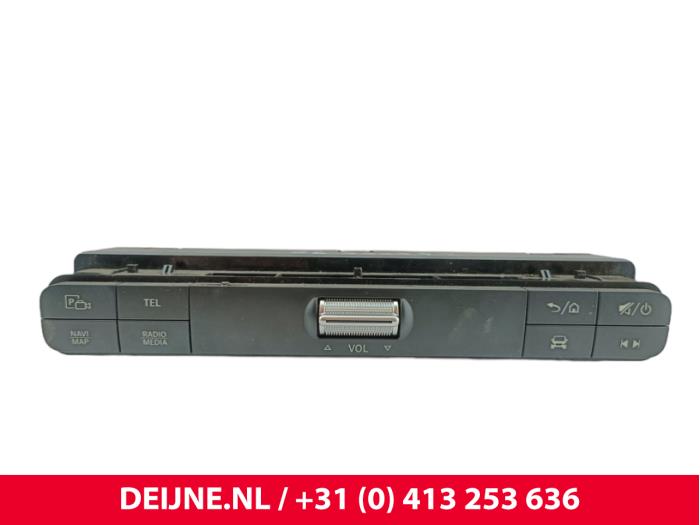 Mercedes Sprinter Radiobedienfeld O301245