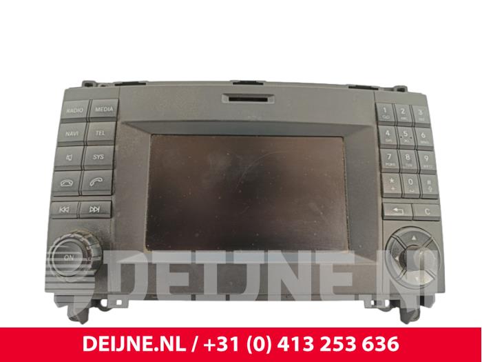 Mercedes Vito Displays Multi Media Anzeige O301253