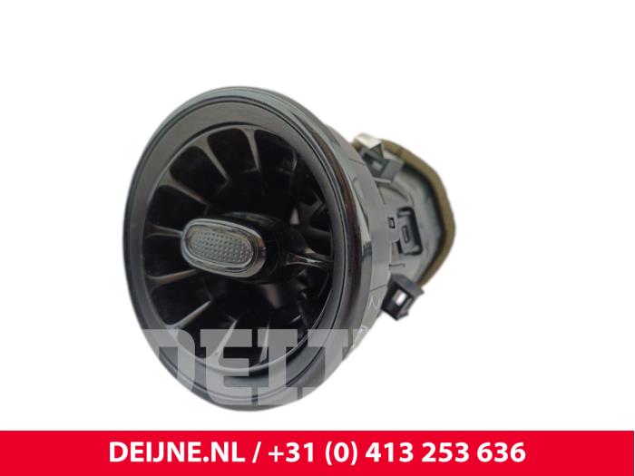 Mercedes Sprinter Luftgitter Armaturenbrett O301258