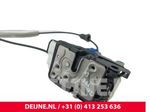 Lynk & Co 01 Türschlossmechanik 4-türig links vorne O301301 foto 2