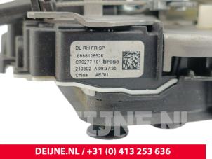 Lynk & Co 01 Türschlossmechanik 4-türig rechts vorne O301308 foto 3