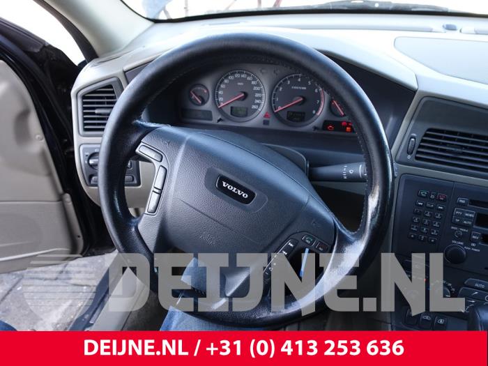 Volvo V70 Left airbag (steering wheel) O301328