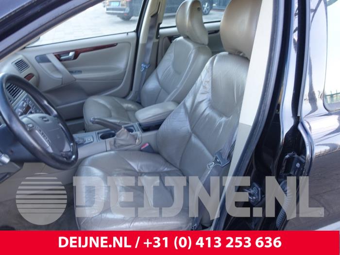 Volvo V70 Set of upholstery (complete) O301330