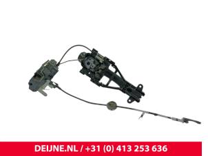 Volvo V40 Door lock mechanism 4-door, front left O301511 photo 2