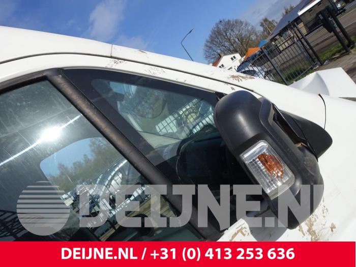 Peugeot Boxer Dreieckfenster rechts vorne O301545
