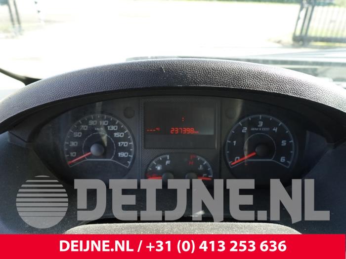 Peugeot Boxer Tacho - Kombiinstrument KM O301552