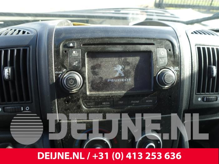 Peugeot Boxer Radio O301555