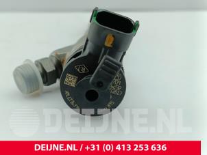 Mercedes Vito Einspritzdüse (Diesel) O301751 foto 3