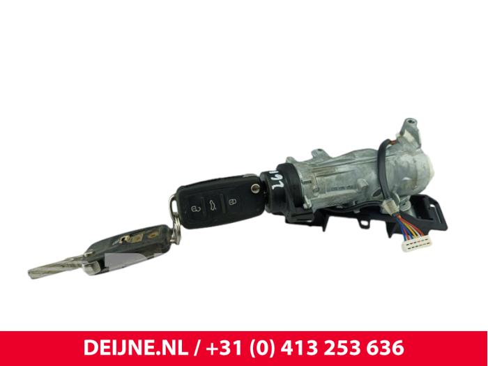 Volkswagen Caddy Zündschloss+Schlüssel O301771