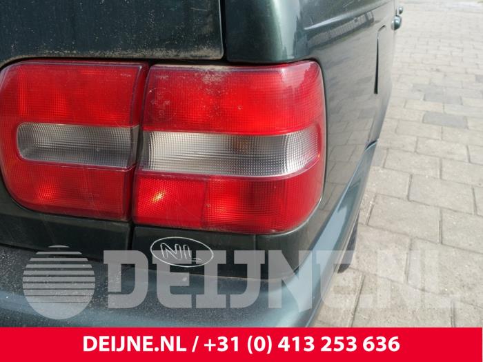 Volvo S70 Taillight, right O301780