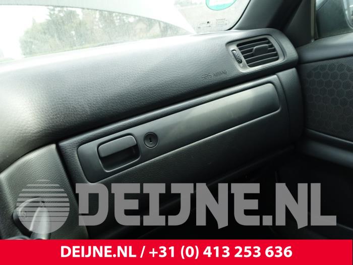 Volvo S70 Glovebox O301790