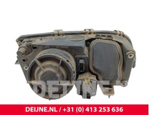 Volvo S70 Koplamp links O301803 foto 2