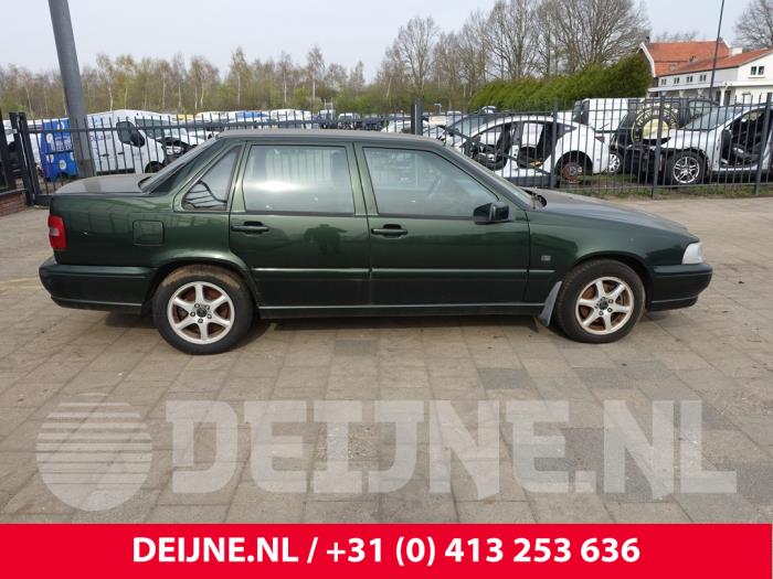 Volvo S70 Tür 4-türig rechts vorne O301810