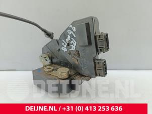 Volvo S70 Deurslot Mechaniek 4Deurs rechts-achter O301852 foto 3