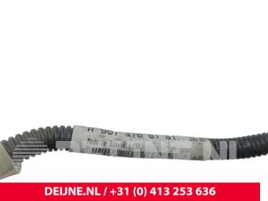 Mercedes Sprinter Kraftstoffleitung O301873 foto 3