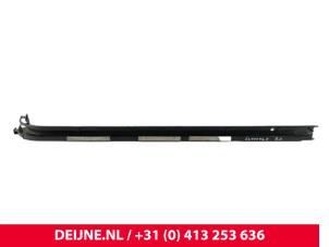 Ford Transit Custom Schuifdeur Rail rechts O301889 foto 3