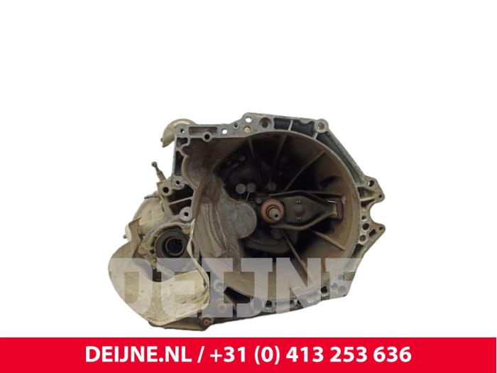 Gebruikte Versnellingsbak Citroen Berlingo 1.5 BlueHDi 130 Prijs € 719,95 Inclusief btw aangeboden door van Deijne Onderdelen Uden B.V.