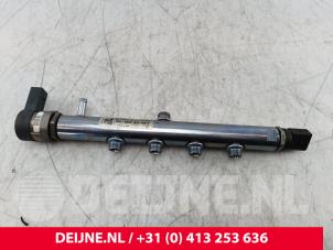 Mercedes Sprinter Einspritzdüse (Einspritzer) O301976 foto 2