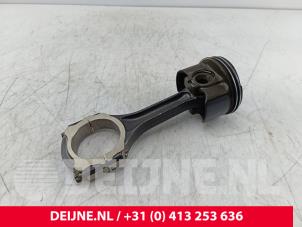 Mercedes Sprinter Pleuelstange O301988 foto 2
