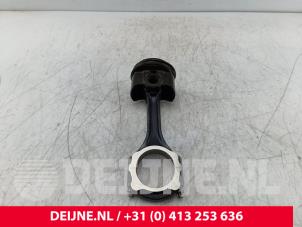 Mercedes Sprinter Connecting rod O301989 photo 2