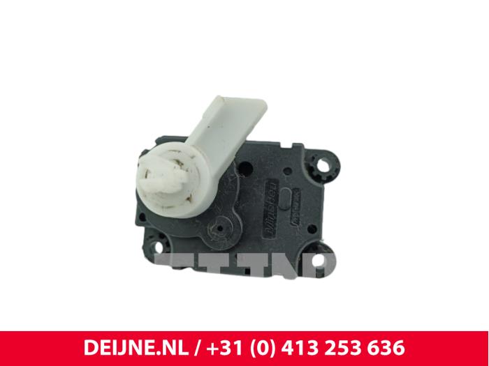 Toyota Pro-Ace Heizventil Motor O302001