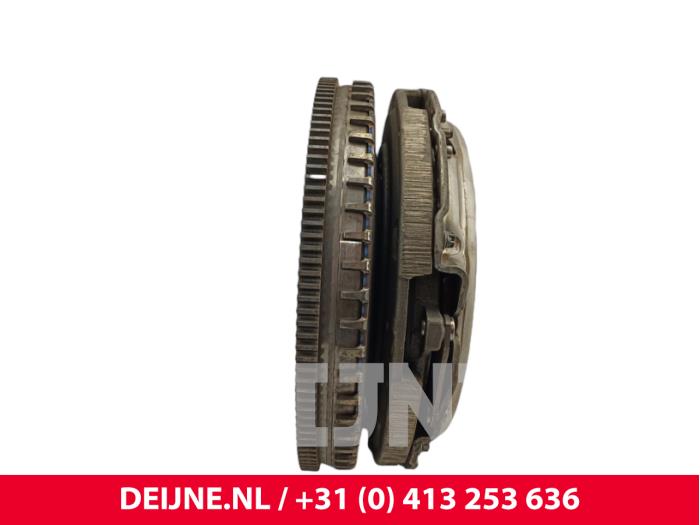 Gebruikte Koppelingsset (compleet) Mercedes Sprinter 3,5t (907.6/910.6) 317 CDI 2.0 D RWD Prijs € 605,00 Inclusief btw aangeboden door van Deijne Onderdelen Uden B.V.