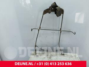 Citroen Berlingo Ophangmechaniek reservewiel O302041 foto 3