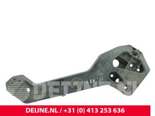 Nissan Primastar Front part support O302061 photo 2