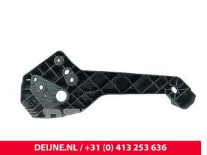 Nissan Primastar Frontdeel steun O302062 foto 2