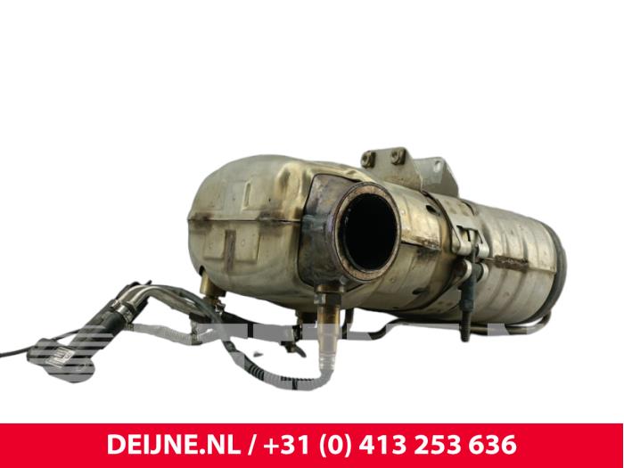 Gebruikte Roetfilter Volvo V60 I (FW/GW) 2.4 D6 20V Plug-in Hybrid AWD Prijs € 440,00 Margeregeling aangeboden door van Deijne Onderdelen Uden B.V.