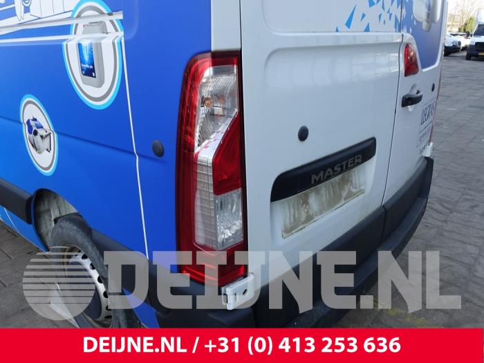 Renault Master Achterlicht links O302145