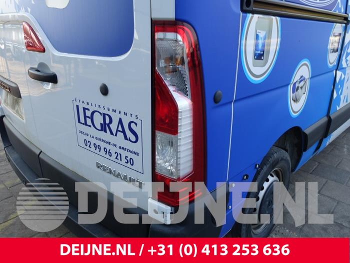 Renault Master Rücklicht rechts O302146