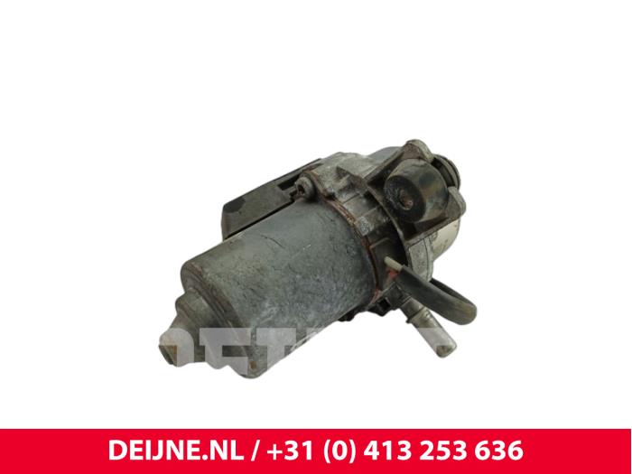 Gebruikte Vacuumpomp Rembekrachtiging Volvo V70 (BW) 2.5 T 20V Prijs € 200,00 Margeregeling aangeboden door van Deijne Onderdelen Uden B.V.