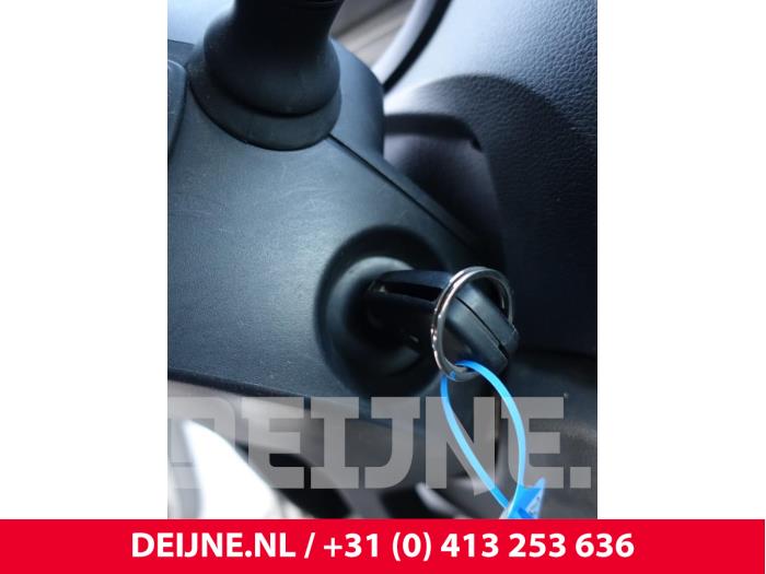 Renault Master Zündschloss+Schlüssel O302165