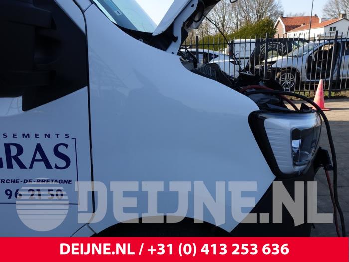 Renault Master Kotflügel rechts vorne O302175