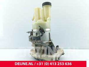 Renault Master Power steering pump O302180 photo 3