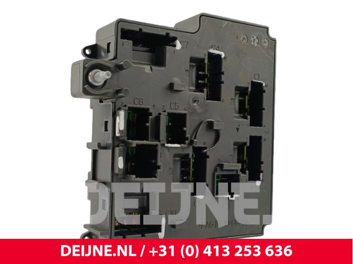 Volvo V60 Fuse box O302327
