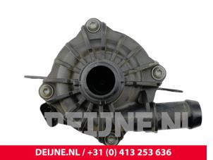 Volvo XC90 Water pump O302342 photo 3