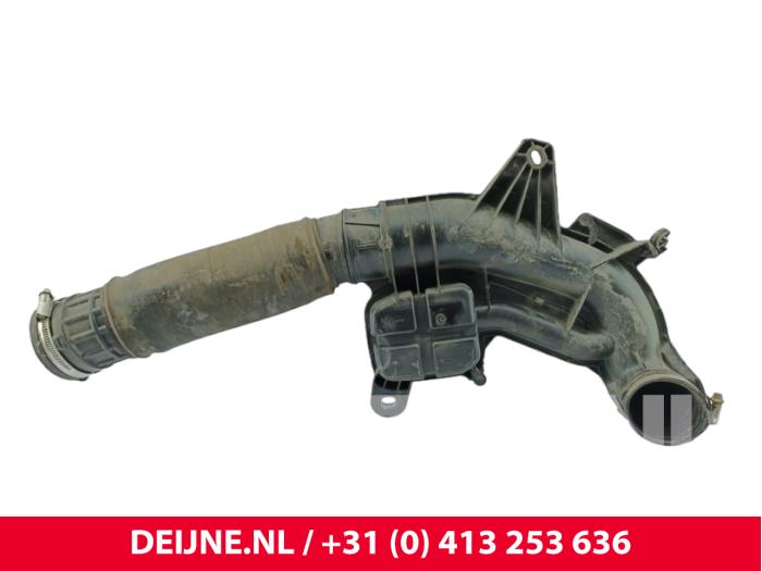 Renault Trafic Aanzuigslang Lucht O302373