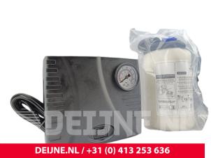 XPENG G6 Tyre repair kit O302438 photo 2