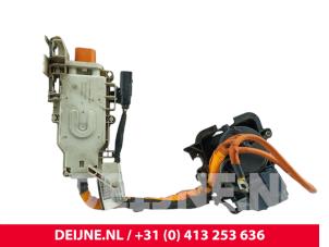 Volvo XC90 Charching port electric car O302442 photo 2