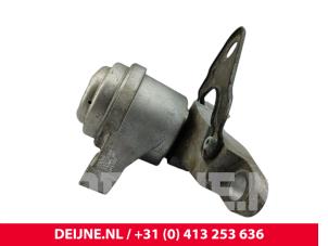 Volvo V60 Engine mount O302447 photo 3