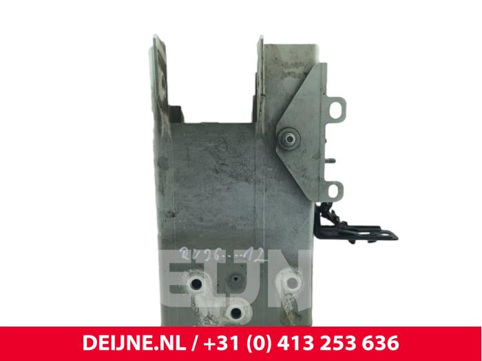 Volvo V60 Chassis bar, front O302456
