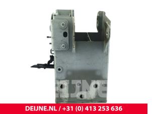 Volvo V60 Chassis bar, front O302456 photo 3