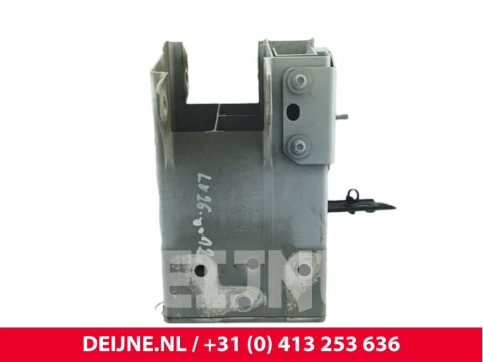 Volvo V60 Chassis bar, front O302457