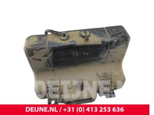 Renault Master Adblue tank O302458 foto 2